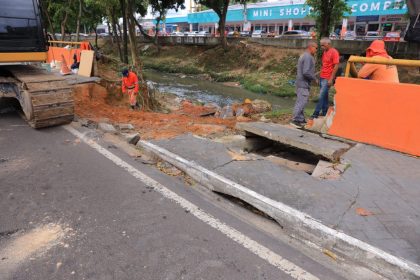 Prefeitura de Manaus realiza obra emergencial na avenida Brasil