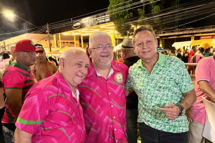 Adjuto Afonso parabeniza bairro Praça 14 pelos 142 anos de fundação