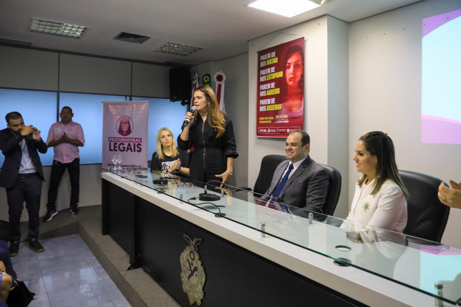 Assembleia Legislativa combate crime de importunação sexual e apresenta leis e ações sobre o tema no Amazonas