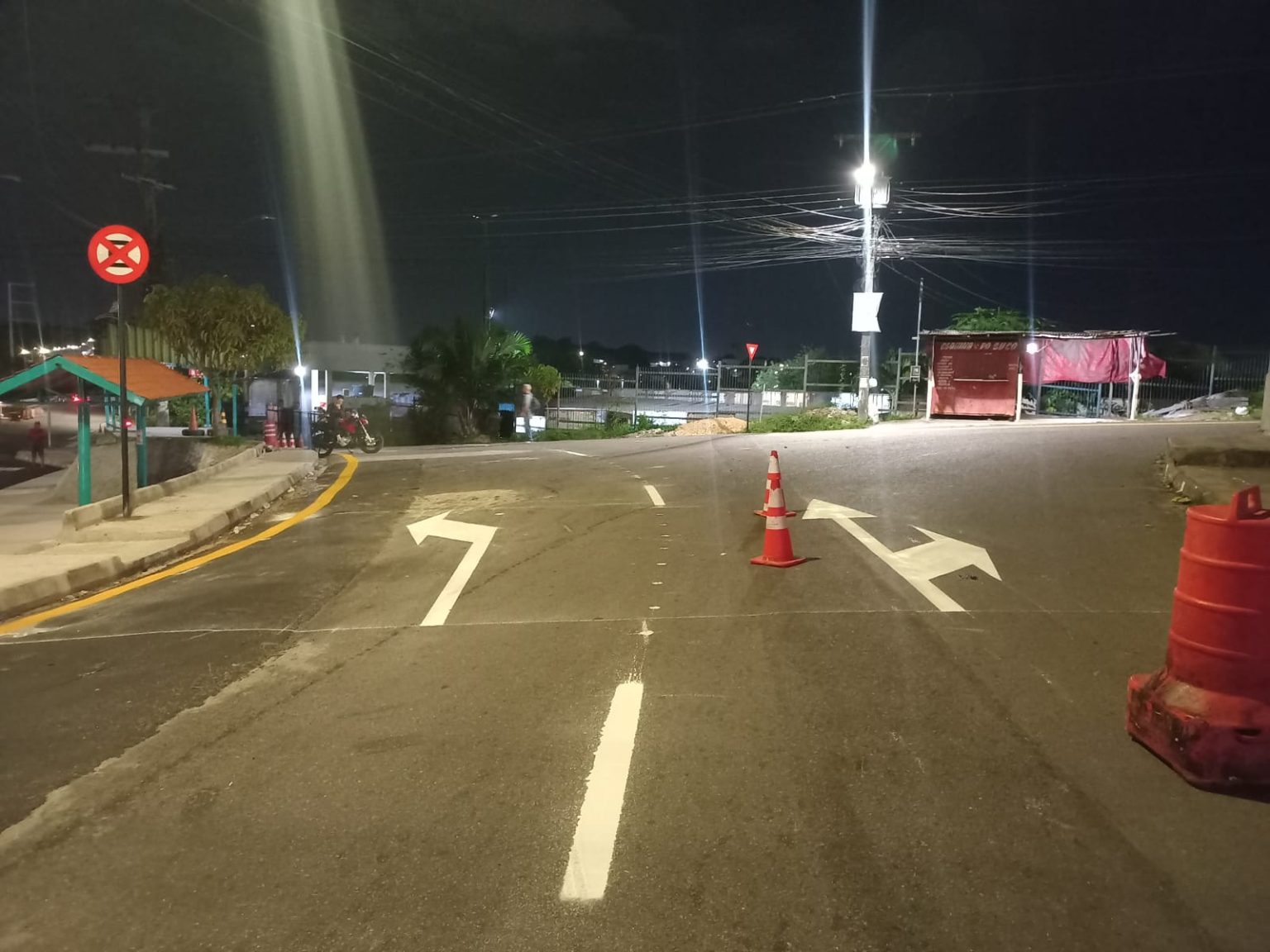 Sinalização de trânsito em várias zonas de Manaus