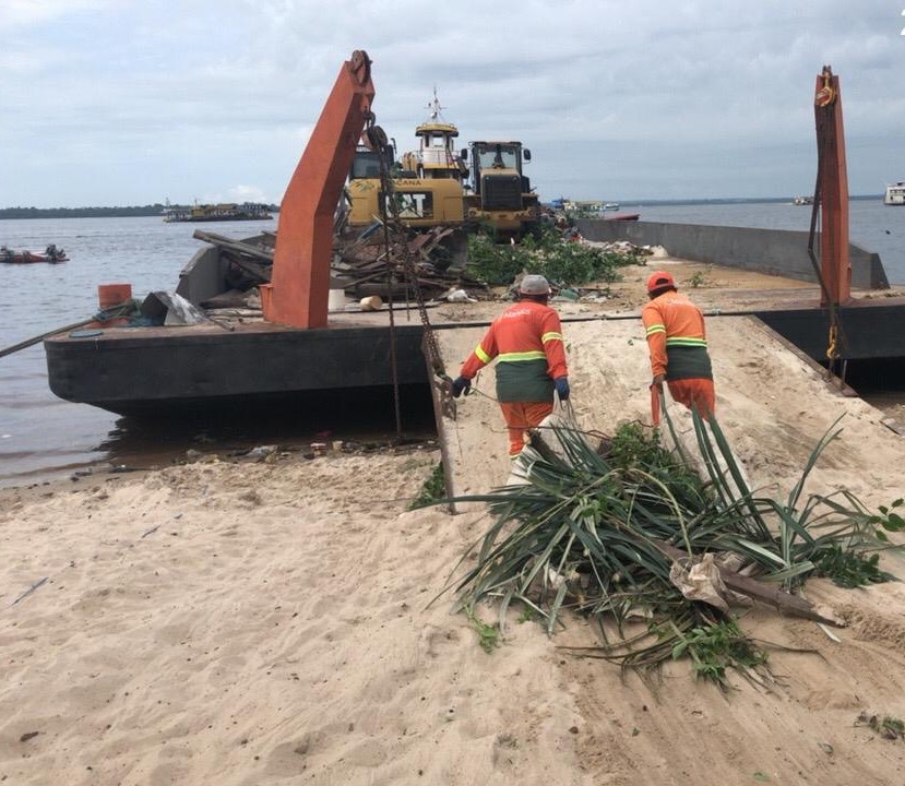 Prefeitura avança na revitalização da praia da Ponta Branca