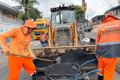 Prefeitura de Manaus dá continuidade à operação intensiva de recuperação asfáltica no bairro São Lázaro