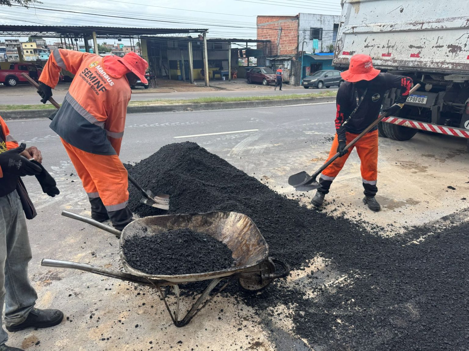 Prefeitura revitaliza grandes avenidas na zona Leste da capital
