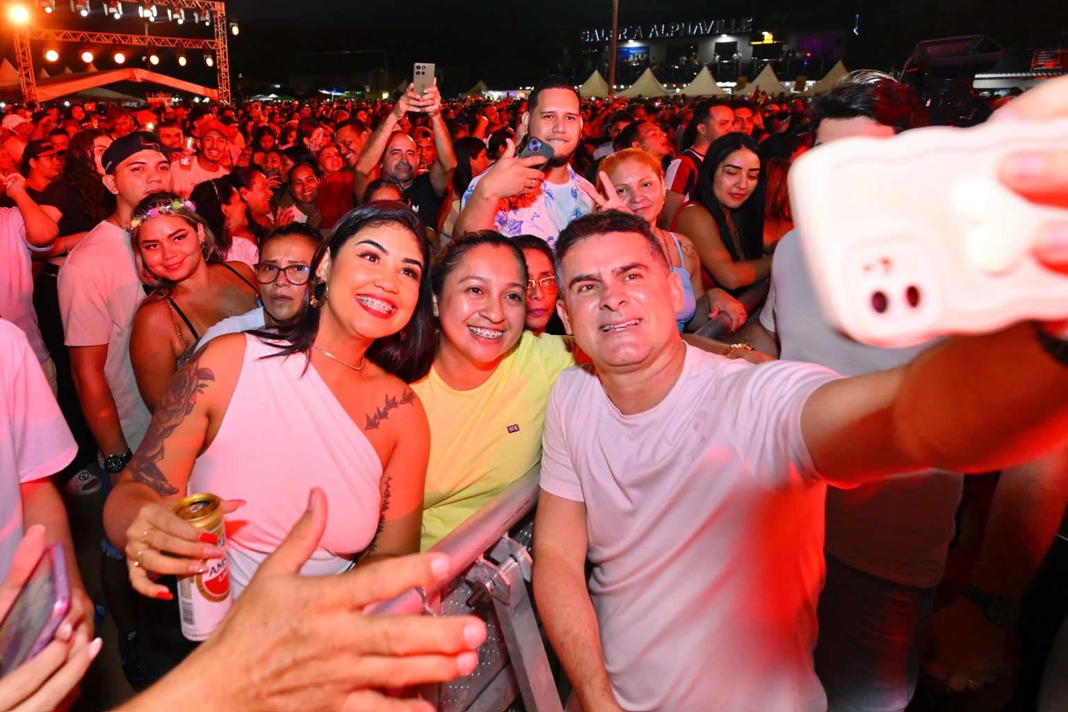 Prefeito David Almeida comemora Réveillon em Manaus com público circulante de aproximadamente 278 mil pessoas e transforma virada de ano em política de justiça cultural