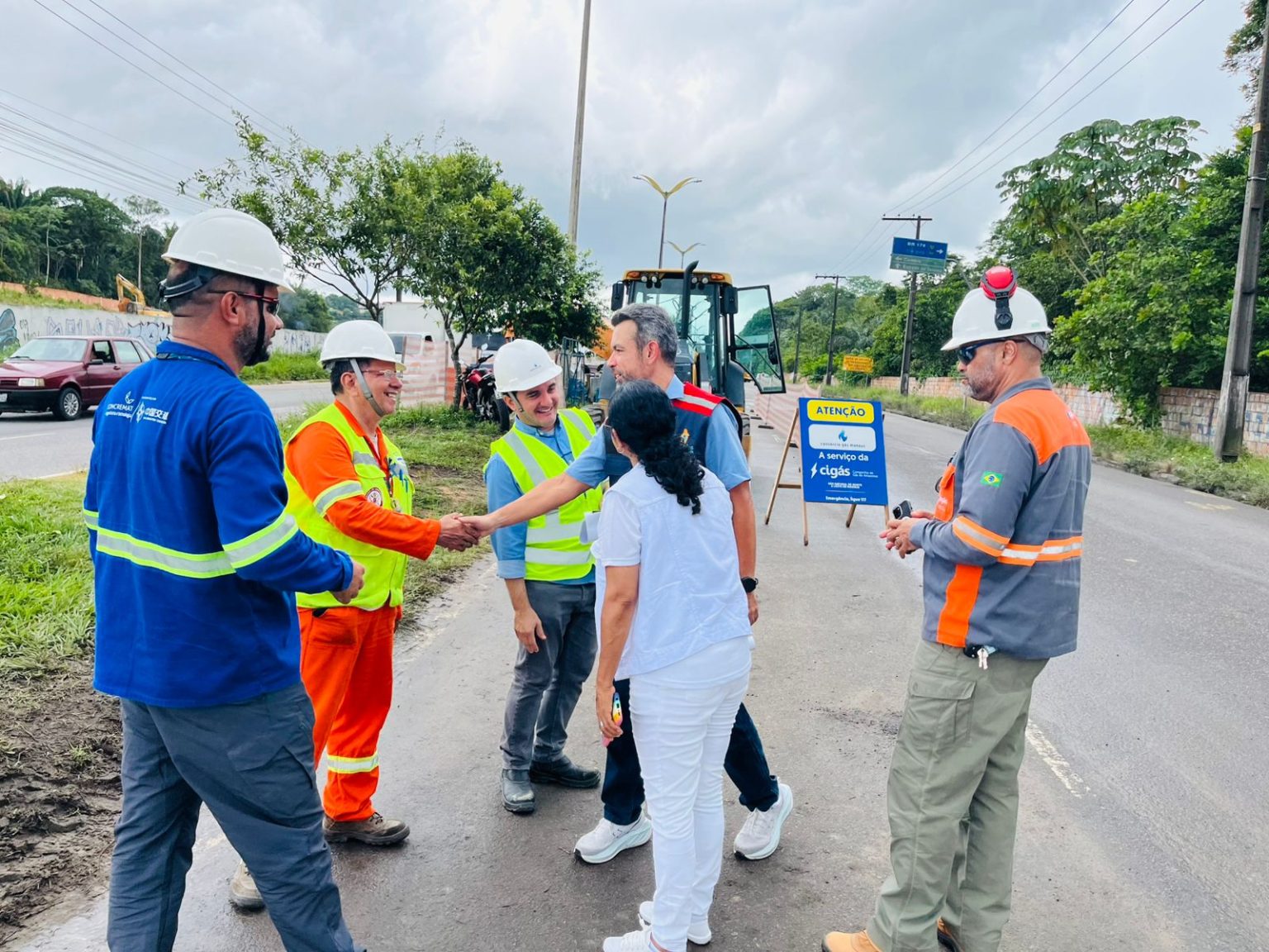 Obra da Cigás é autuada e embargada pela prefeitura
