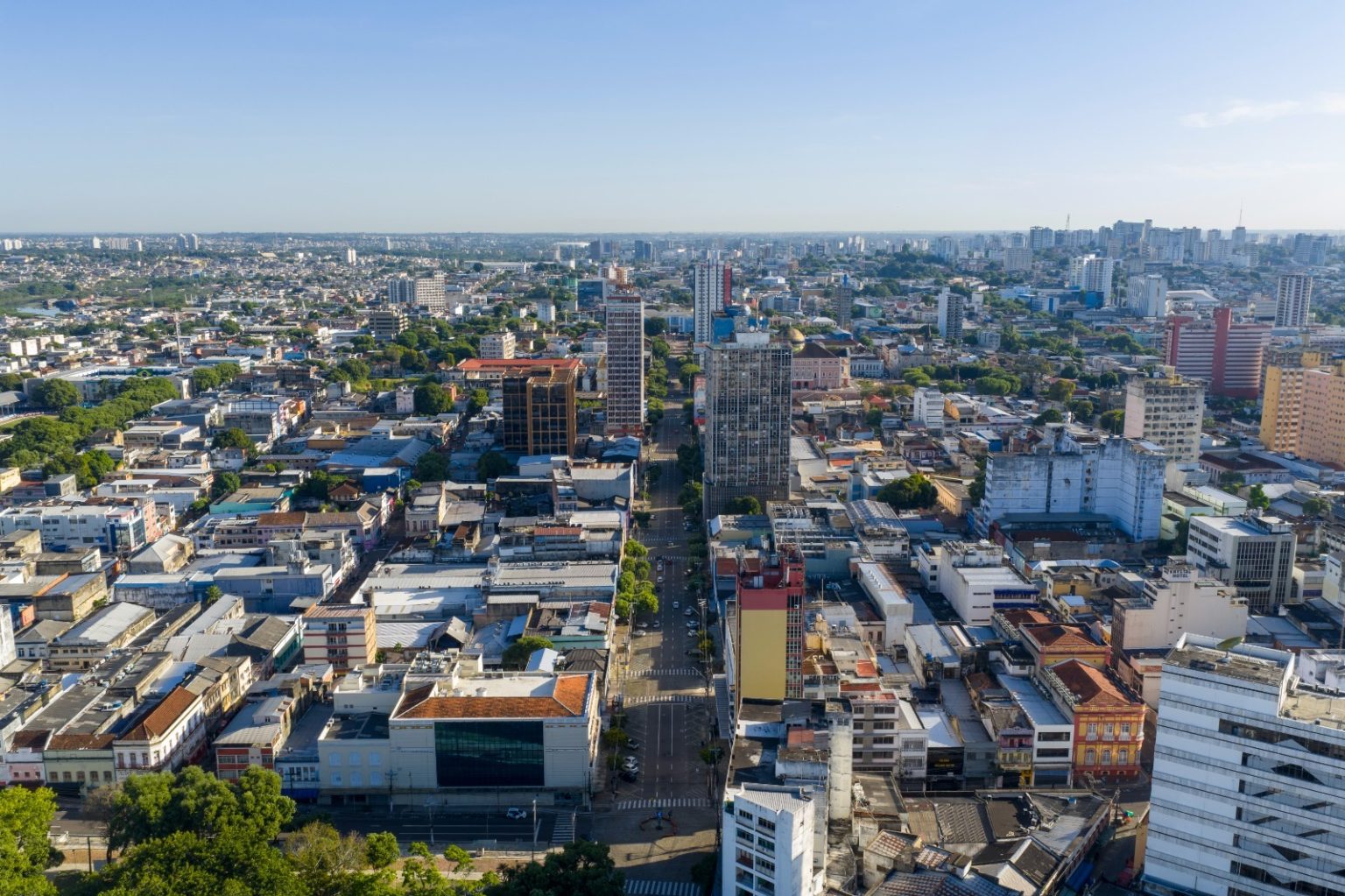 Prefeitura de Manaus sanciona lei complementar que permite regularização de construções com compensação urbanística