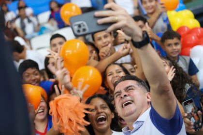 Prefeito consolida ensino em tempo integral como política estruturante da educação municipal