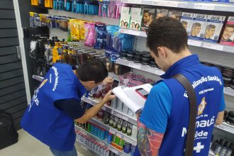 Visa Manaus realiza nova ação ‘Cabelo Seguro’ para fiscalizar comércio de pomadas modeladoras