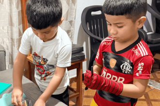 Everton Assis inicia entrega de kits da campanha “Volta às Aulas: Adote um Aluno” para 2 mil crianças