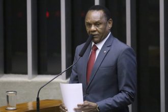 Comissão aprova isenção de impostos em inscrições de atletas profissionais para torneios no exterior