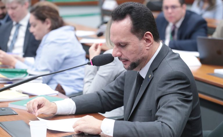 Comissão aprova projeto de sistema nacional para fortalecer o empreendedorismo em áreas vulneráveis