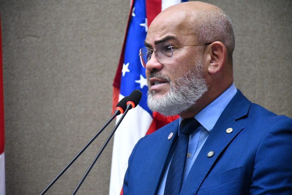 Aleam aprova projeto do deputado Cabo Maciel que amplia a proteção de pessoas com fibromialgia