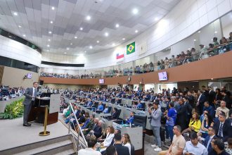 Mensagem do prefeito David Almeida na CMM destaca papel estratégico do planejamento urbano para Manaus