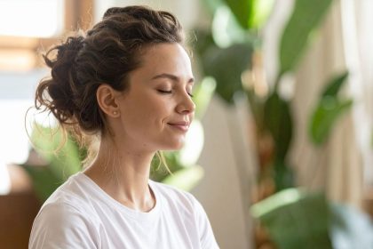 A paz que o mundo não traz: quando o lar se torna refúgio na presença de Deus