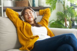 Quando a Gratidão Vira Louvor: A Música como Expressão da Fé Cristã