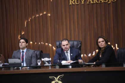 Aleam destaca proteção à mulher e modernização empresarial em Projetos de Leis