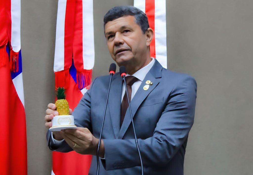 Comandante Dan quer explicações da Amazonprev sobre investimentos realizados com o fundo previdenciário e a situação da instituição