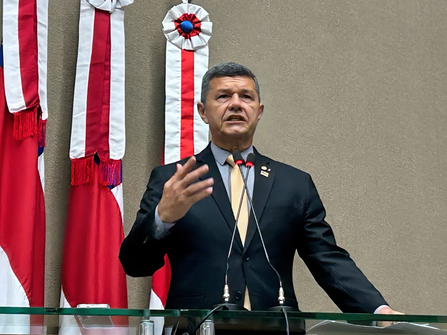 Comandante Dan recorre ao Pleno do Legislativo para derrubar veto à lei que propõe evitar novos recrutamentos de presos pelas facções criminosas