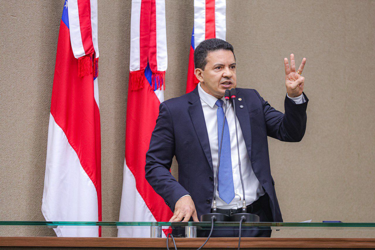 Delegado Péricles articula redução do tempo de espera para primeira consulta de pacientes com câncer na Fcecon