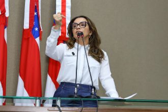 ‘Ele sambou na cara das mulheres’, cutuca Alessandra Campelo sobre a prisão de homem suspeito de agressão em Manaus