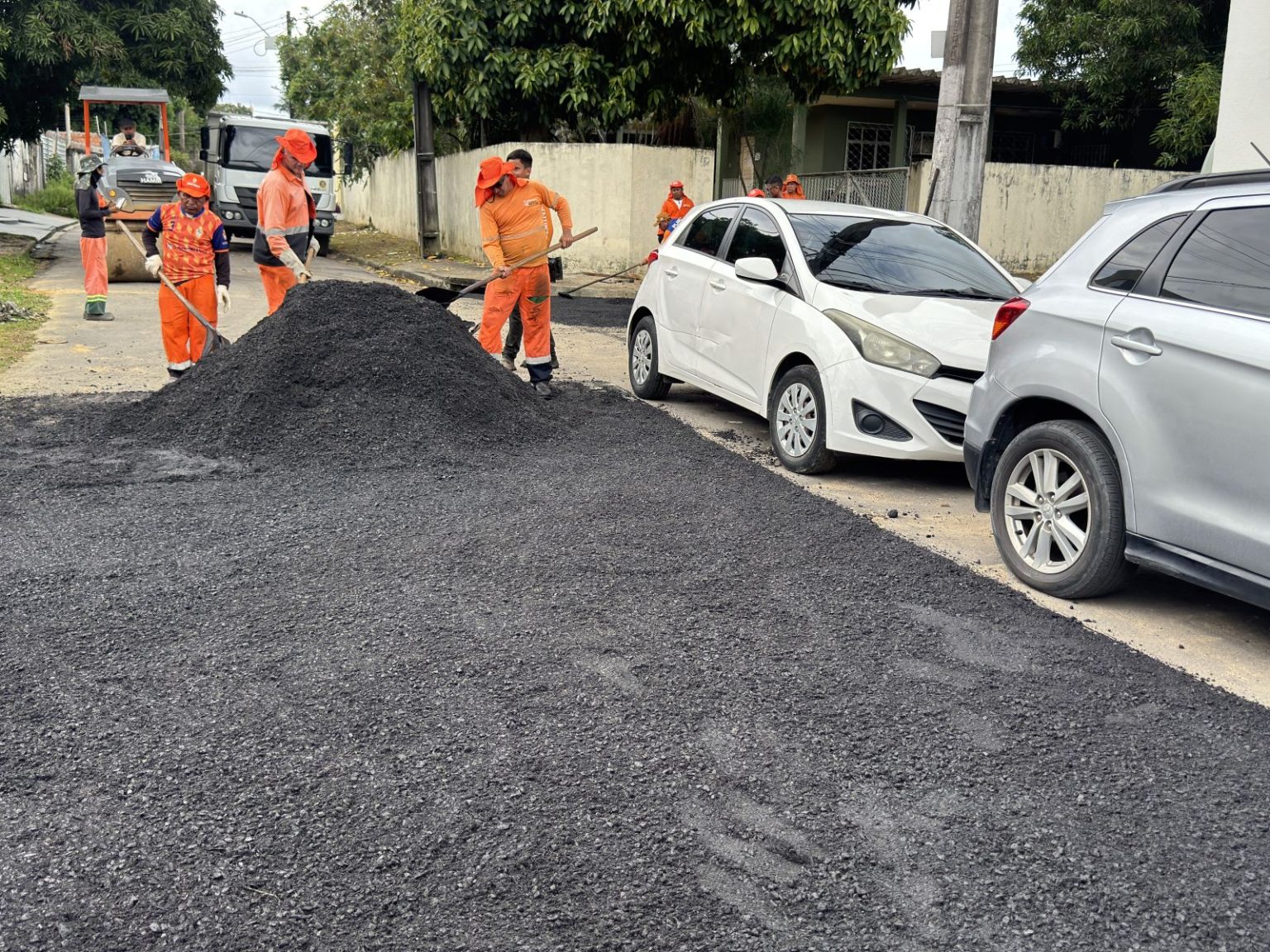 Força-tarefa da Prefeitura de Manaus recupera novas ruas no bairro Adrianópolis
