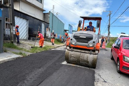 Nova frente de obra da Prefeitura de Manaus atende solicitação de moradores e trabalha na recuperação asfáltica do bairro Japiim
