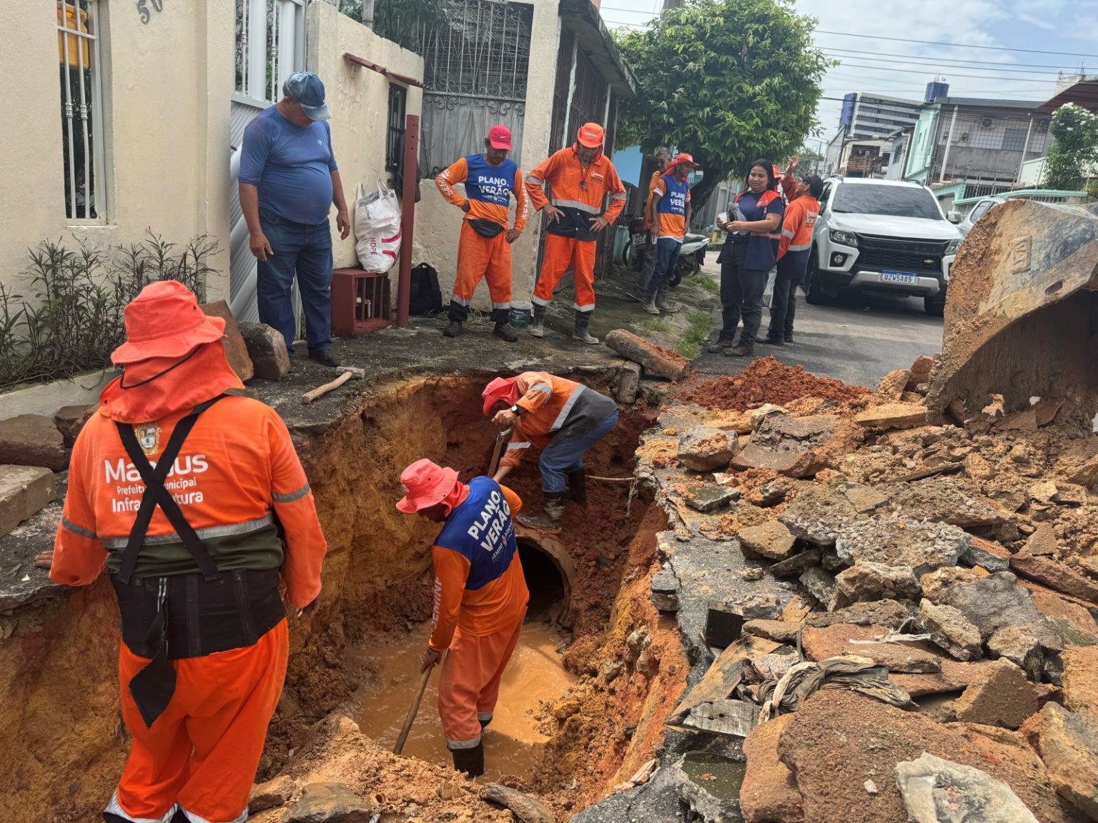 Prefeitura realiza obra emergencial no bairro São Francisco