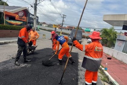 PMM reforça manutenção asfáltica no bairro Flores