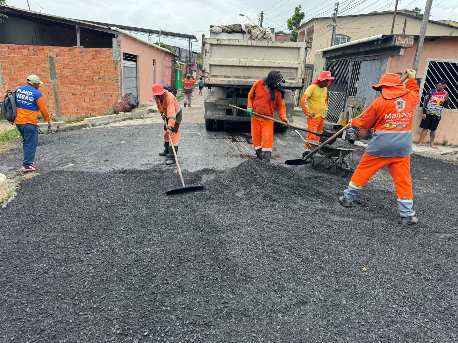 Obras simultâneas avançam em vias do bairro Cidade Nova