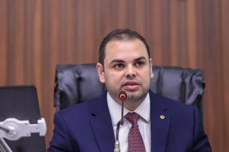 Roberto Cidade reforça rede de proteção com leis de enfrentamento às drogas e ao alcoolismo