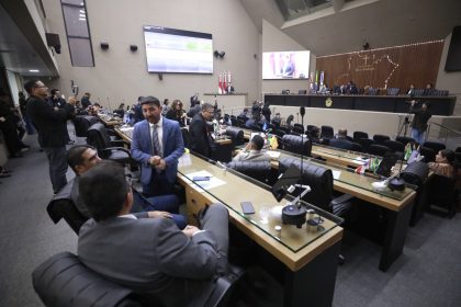 Saúde ribeirinha e investimentos em educação pautam debates na Assembleia Legislativa do Amazonas