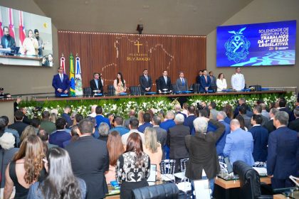 Prefeito em exercício prestigia abertura dos trabalhos legislativos