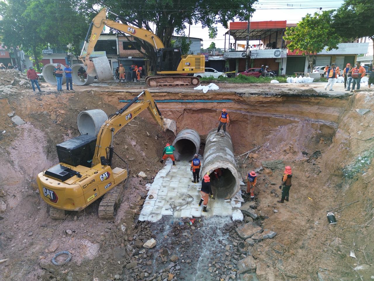 Prefeitura dá continuidade às obras de manutenção e recuperação viária na avenida Autaz Mirim