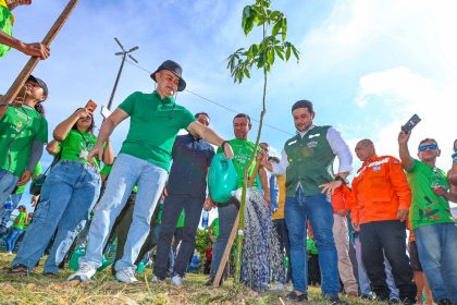 Prefeito David Almeida aprova Plano Municipal de Ação Climática