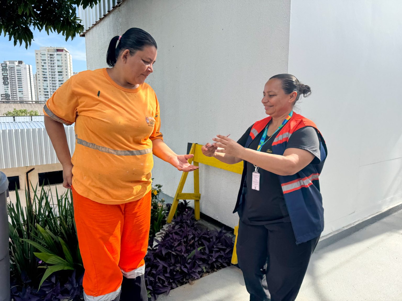 Prefeitura de Manaus realiza ação de cuidado e prevenção para servidores da Seminf durante o Carnaval