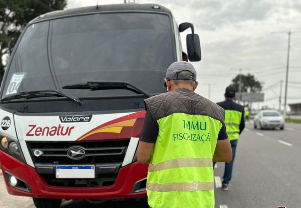 Operação ‘Transporte Legal’ na avenida do Turismo