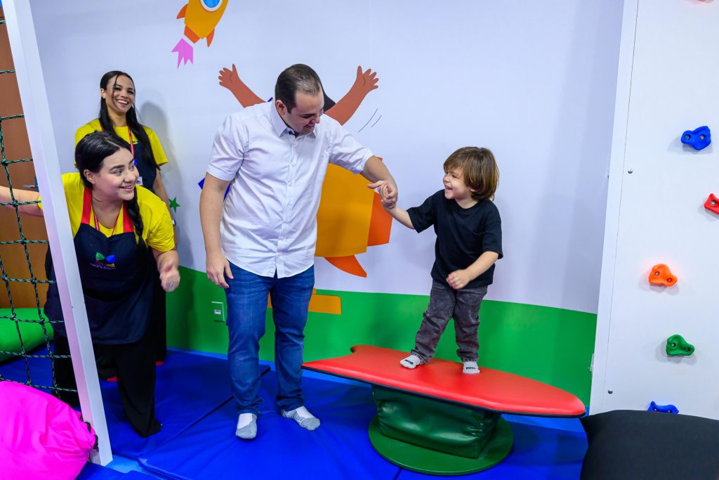 ‘Estamos mudando vidas com o Centro de Inclusão Sensorial’, diz Roberto Cidade