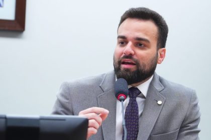 Comissão propõe que atletas fiquem com 50% dos direitos de imagem em apostas esportivas