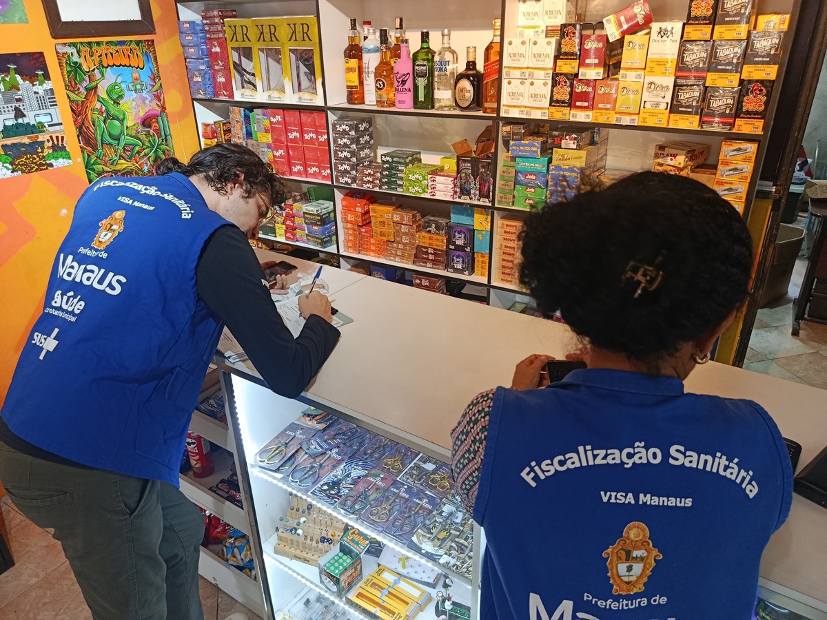 Visa Manaus apreende medicamentos em situação irregular