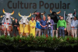 Manaus celebra a força da cultura amazonense em noite de homenagens no Teatro Amazonas – Prefeitura Municipal de Manaus