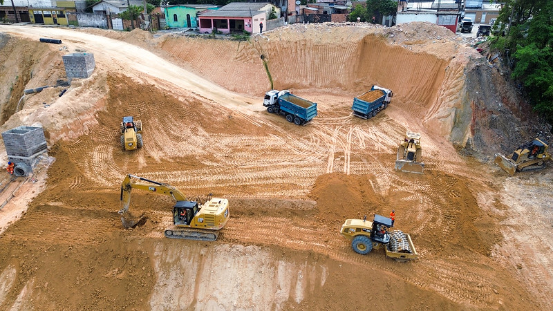 Prefeitura de Manaus avança com obra de contenção no conjunto Canaranas