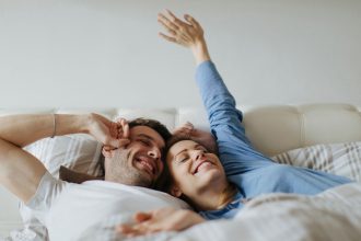 Acordar Para Viver: A Alegria Como Escolha Que Transforma o Dia