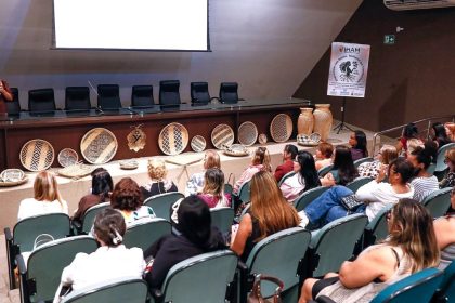 Aleam encerra ações do Mês da Mulher com feira de artesanato e palestra sobre empreendedorismo