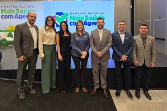 Prefeitura participa de evento que discute aprimoramento do SUS