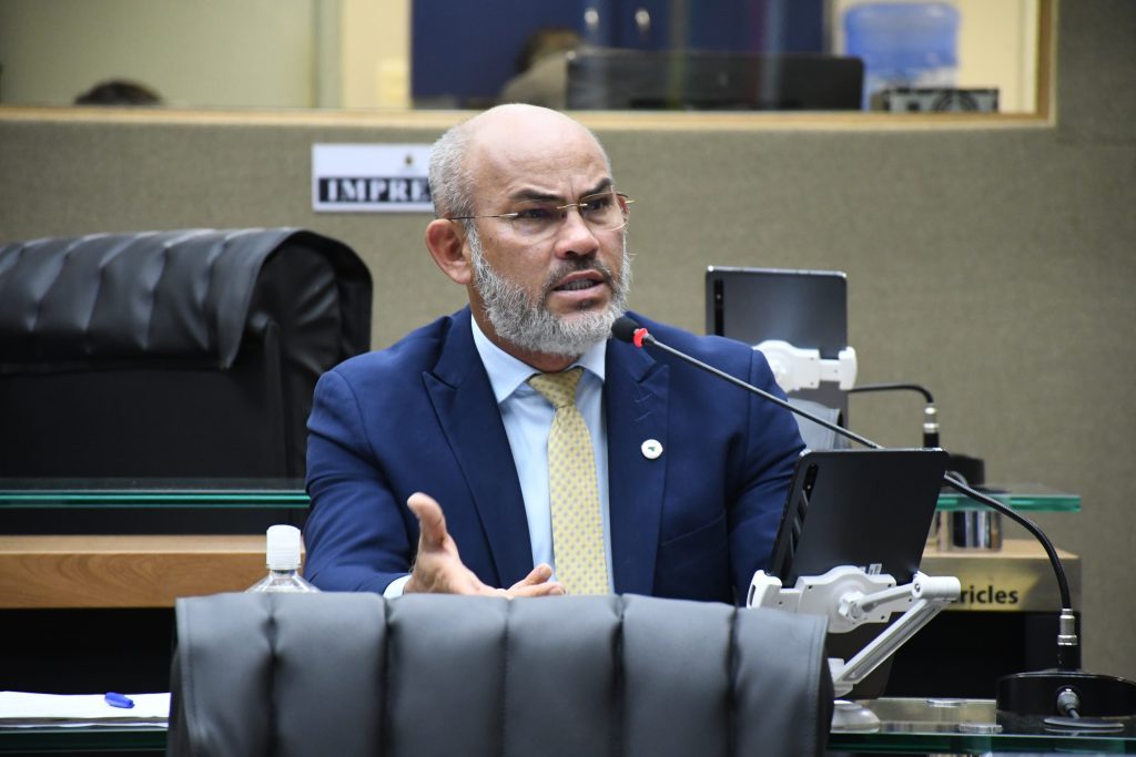 Cabo Maciel requer reforço urgente na sinalização do km 127 da AM-010 após sequência de acidentes no trecho