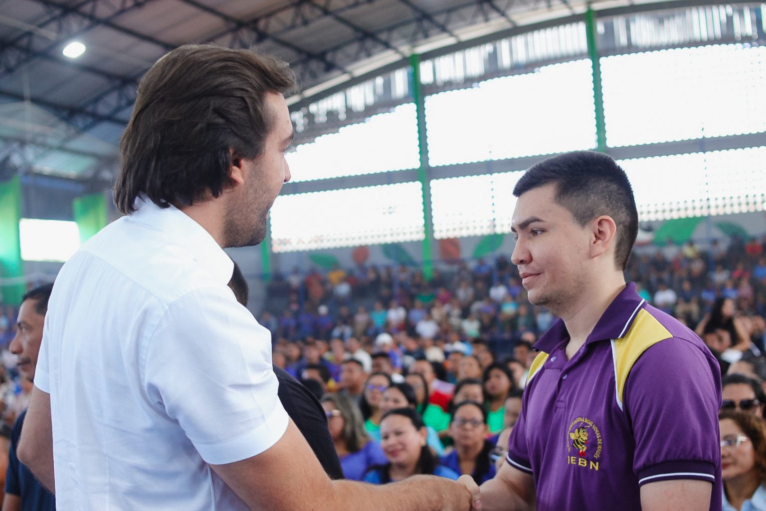 Deputado Thiago Abrahim participa da abertura do ano letivo em Maués e destaca R$ 5 milhões em emendas