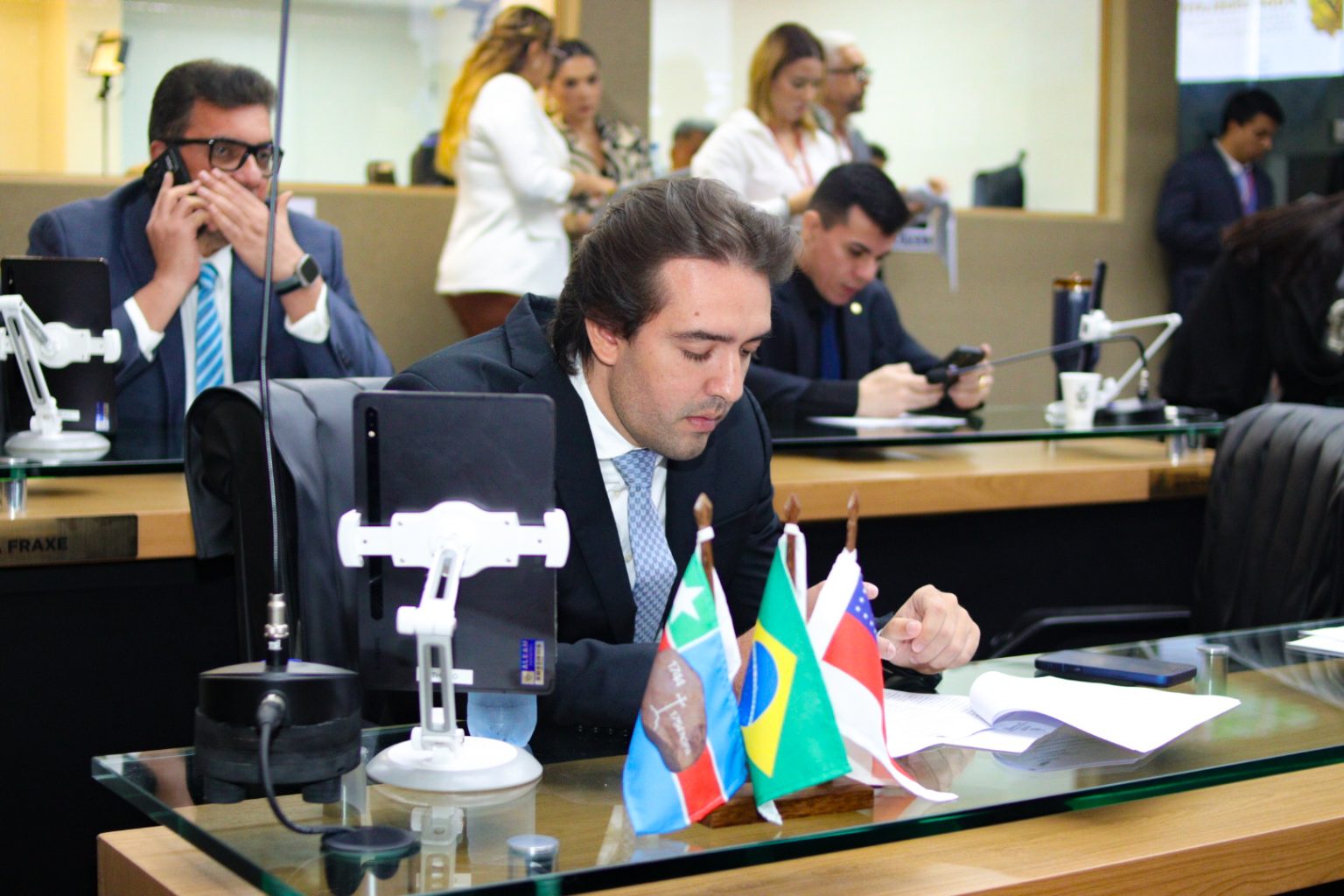 Deputado Thiago Abrahim propõe medidas de proteção para mulheres motoristas de aplicativo no Amazonas