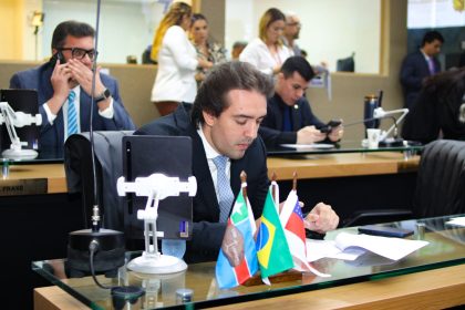 Deputado Thiago Abrahim propõe medidas de proteção para mulheres motoristas de aplicativo no Amazonas