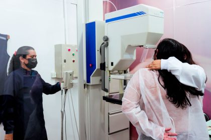 Prefeitura favorece detecção e diagnóstico precoce de cânceres de mama e do colo do útero com oferta de exames especializados