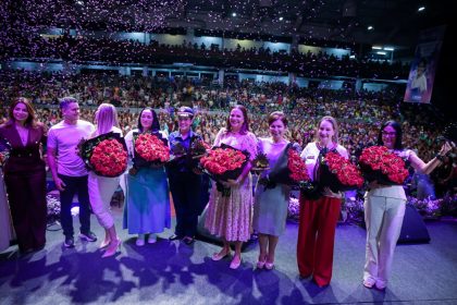 David Almeida destaca força das mulheres e reúne mais de 4 mil participantes no “Mulheres que Inspiram” em ManausDavid Almeida destaca força das mulheres e reúne mais de 4 mil participantes no “Mulheres que Inspiram” em Manaus
